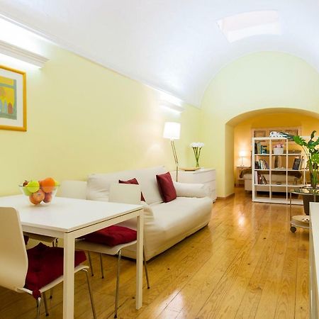 Апартаменты Joivy Chic Studio In Baixa, 5Mins To Arco Da Rua Augusta Лиссабон Экстерьер фото